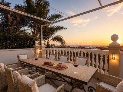 Villa El Herrojo - Lyxvilla med 6 sovrum för uthyrning och panoramautsikt över havet