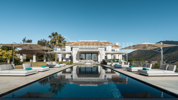 Casa Valentino - Luxury Mansion with Panoramic Sea and Mountain Views