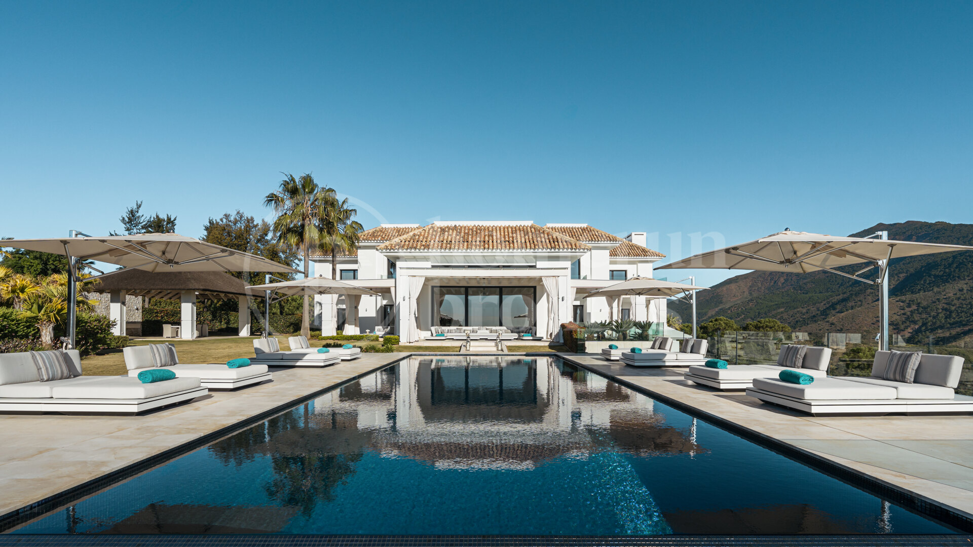 Casa Valentino - Luxury Mansion with Panoramic Sea and Mountain Views