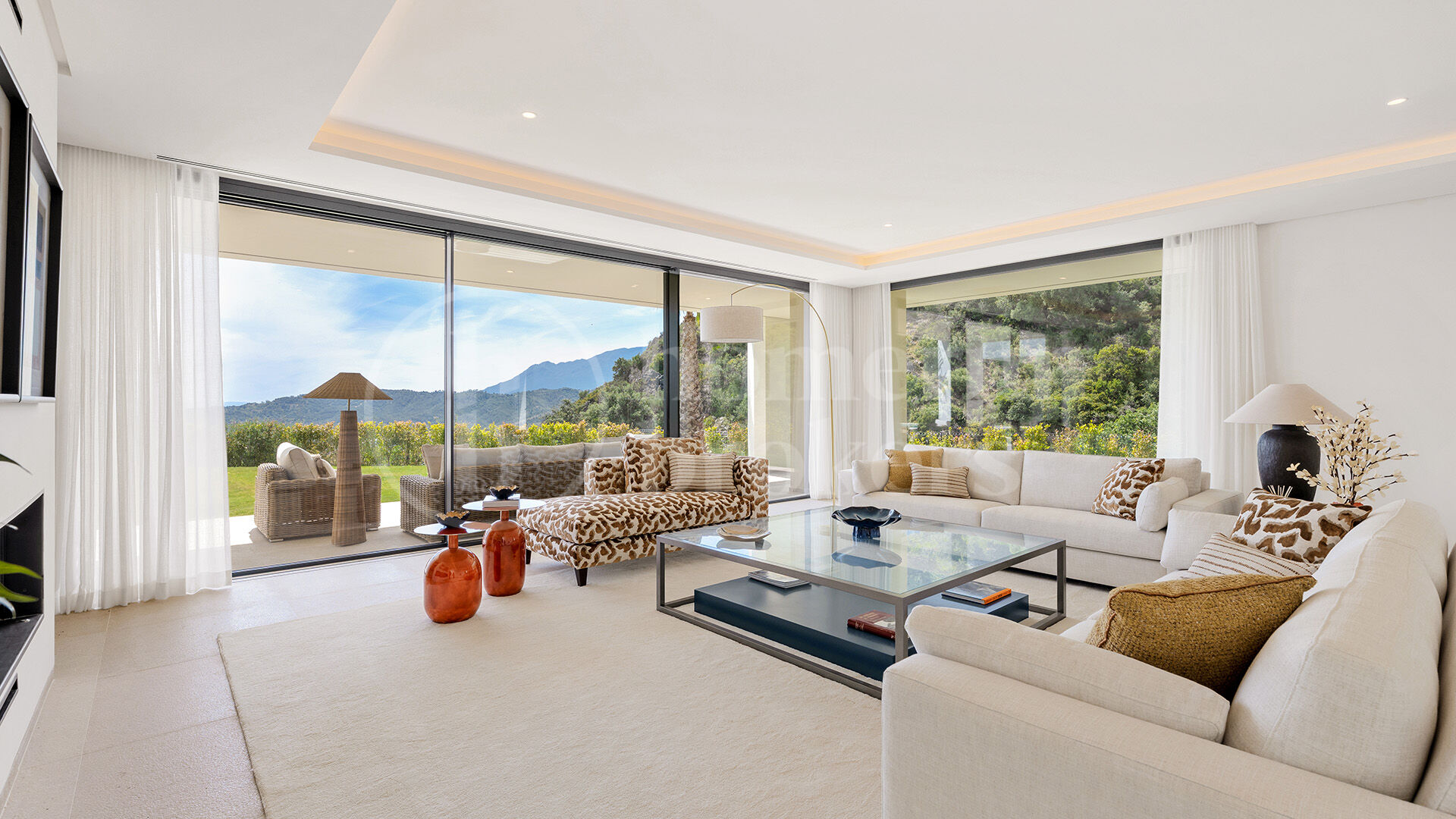 Villa Quercus - Contemporary Luxury Villa with Panoramic Sea Views