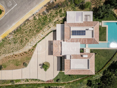 Villa Quercus - Contemporary Luxury Villa with Panoramic Sea Views