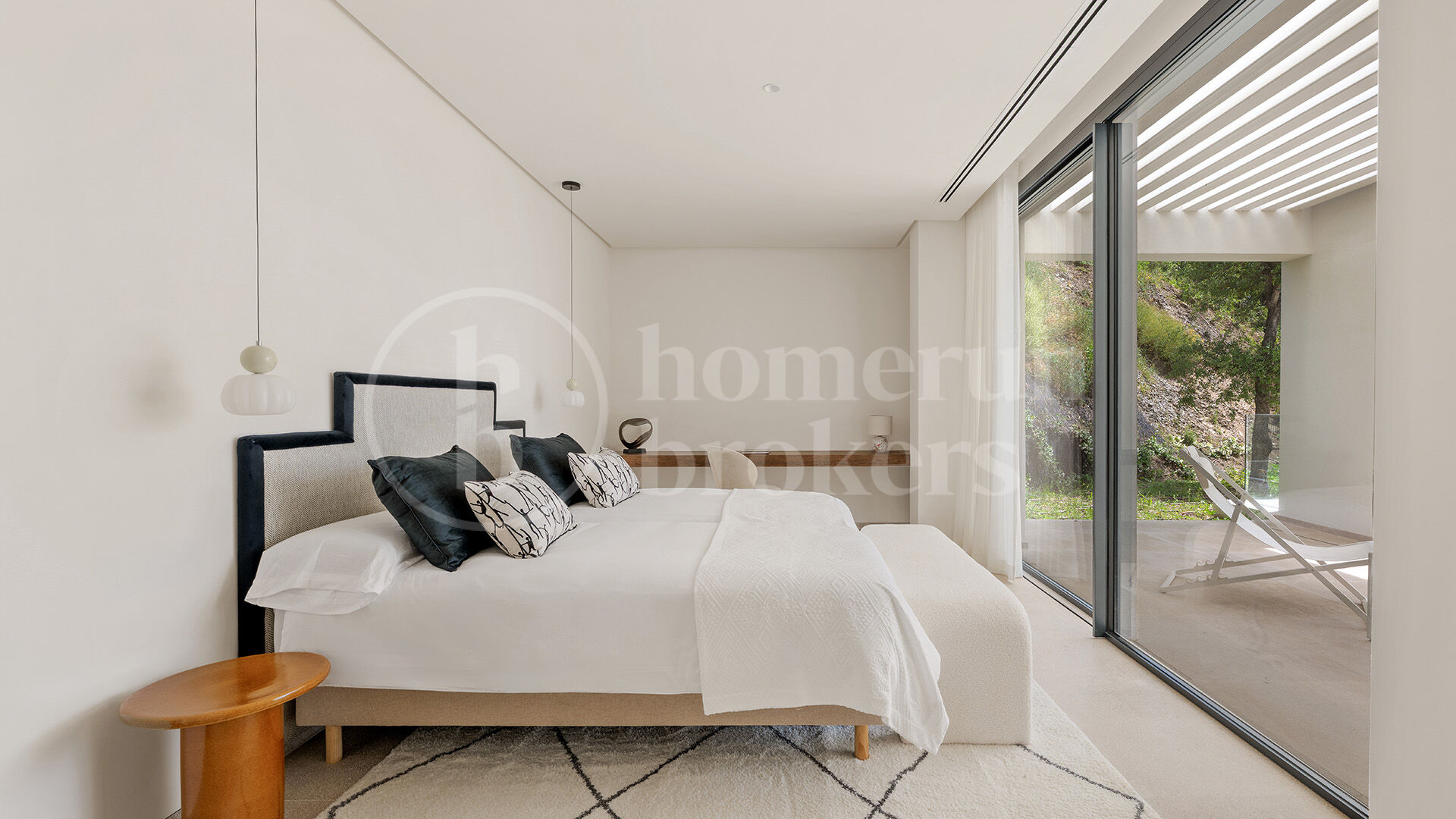 Villa Quercus - Contemporary Luxury Villa with Panoramic Sea Views