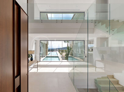 Villa Quercus - Contemporary Luxury Villa with Panoramic Sea Views
