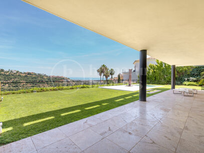 Villa Kasia – Modern villa med panoramautsikt över havet