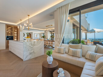 Penthouse Feroz – Lyxig duplex-penthouse med panoramautsikt över havet