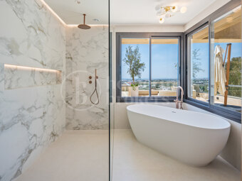 Penthouse Feroz – Lyxig duplex-penthouse med panoramautsikt över havet