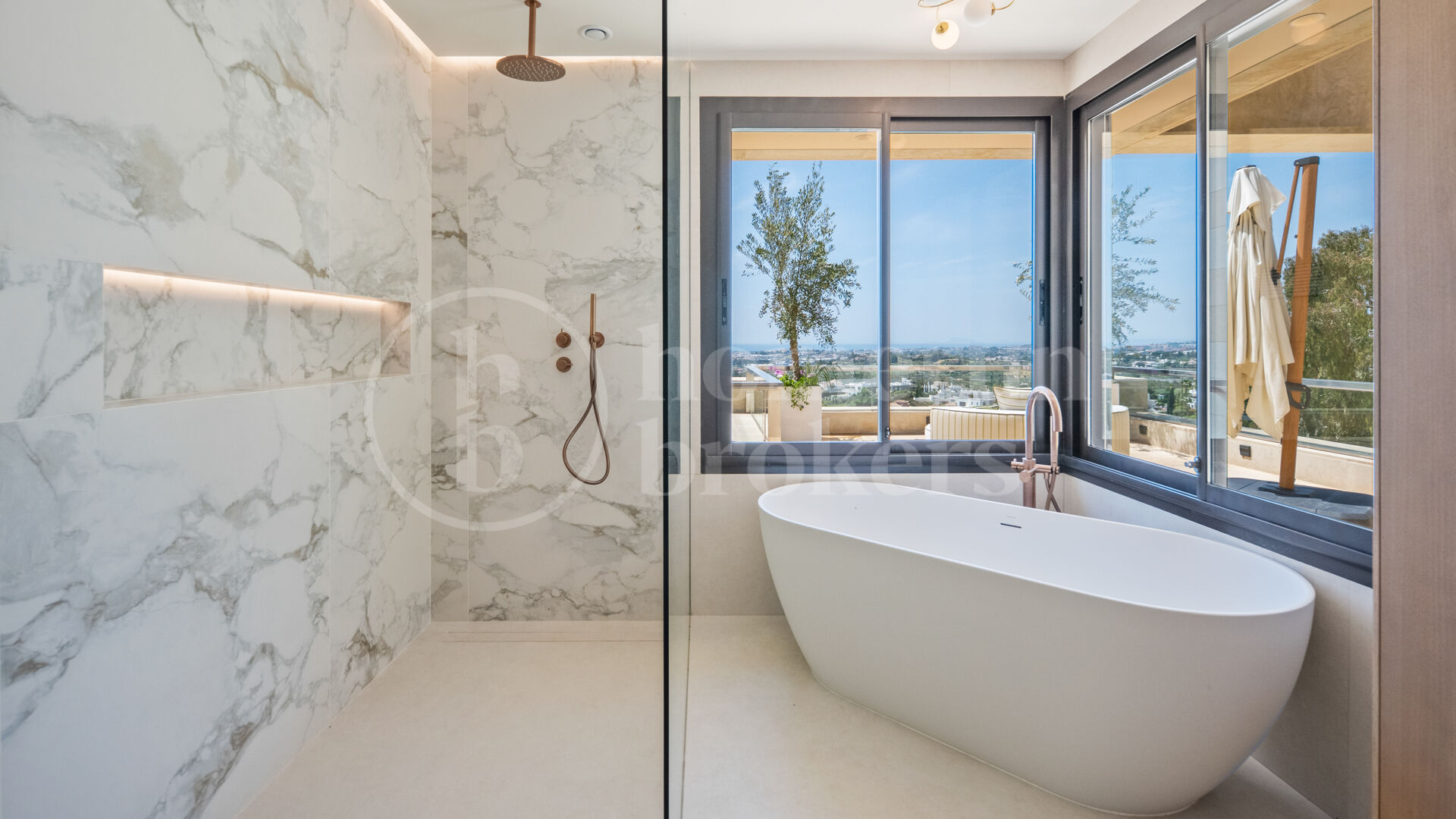 Penthouse Feroz – Lyxig duplex-penthouse med panoramautsikt över havet