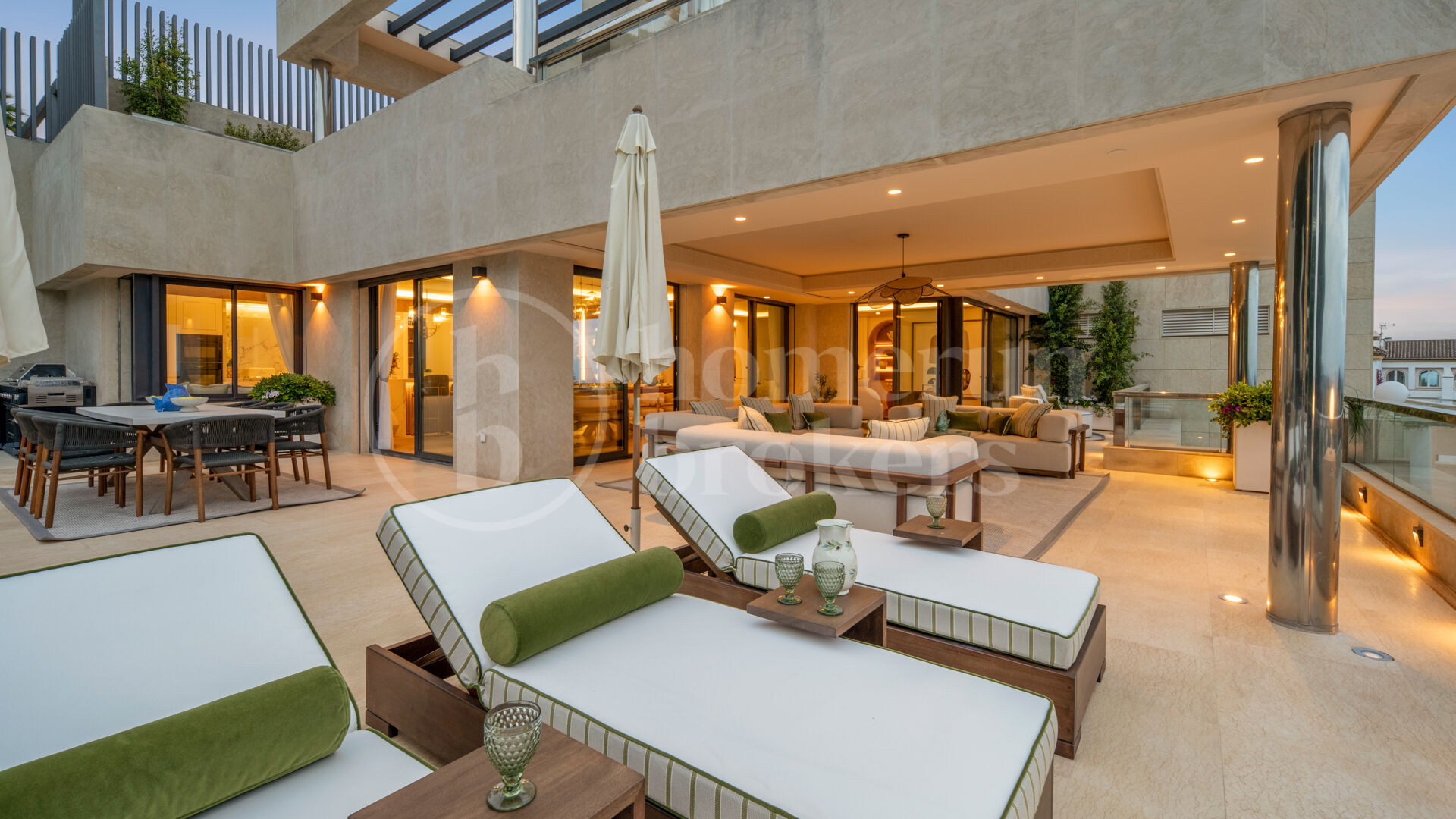 Penthouse Feroz – Lyxig duplex-penthouse med panoramautsikt över havet