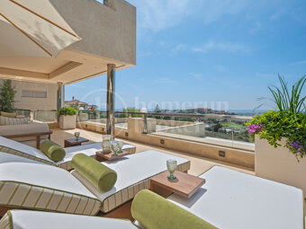Penthouse Feroz – Lyxig duplex-penthouse med panoramautsikt över havet