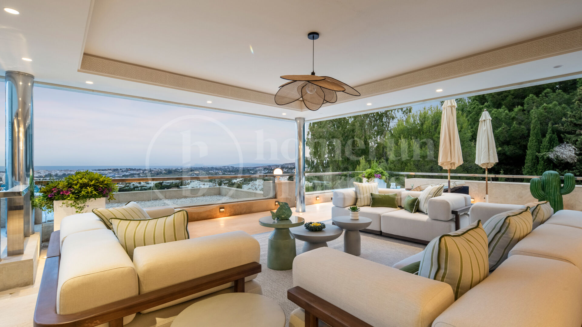 Penthouse Feroz – Lyxig duplex-penthouse med panoramautsikt över havet
