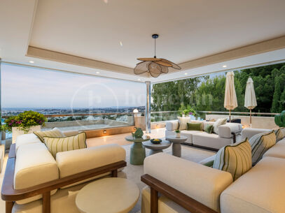 Penthouse Feroz – Lyxig duplex-penthouse med panoramautsikt över havet