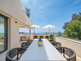 Penthouse Feroz – Lyxig duplex-penthouse med panoramautsikt över havet