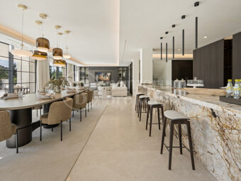 Villa till försäljning i Nueva Andalucia, Marbella (alla områden)