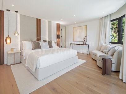 Villa Monte Blanco - Luxury Contemporary Villa in the Golf Valley