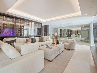 Villa till försäljning i Nueva Andalucia, Marbella (alla områden)