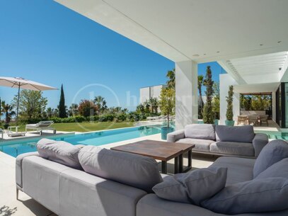 9-Bedroom Luxury Villa with Panoramic Sea Views in Estepona East