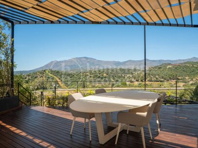 9-Bedroom Luxury Villa with Panoramic Sea Views in Estepona East