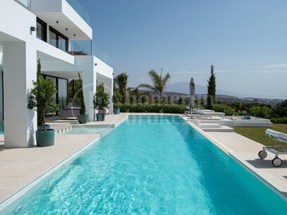 9-Bedroom Luxury Villa with Panoramic Sea Views in Estepona East