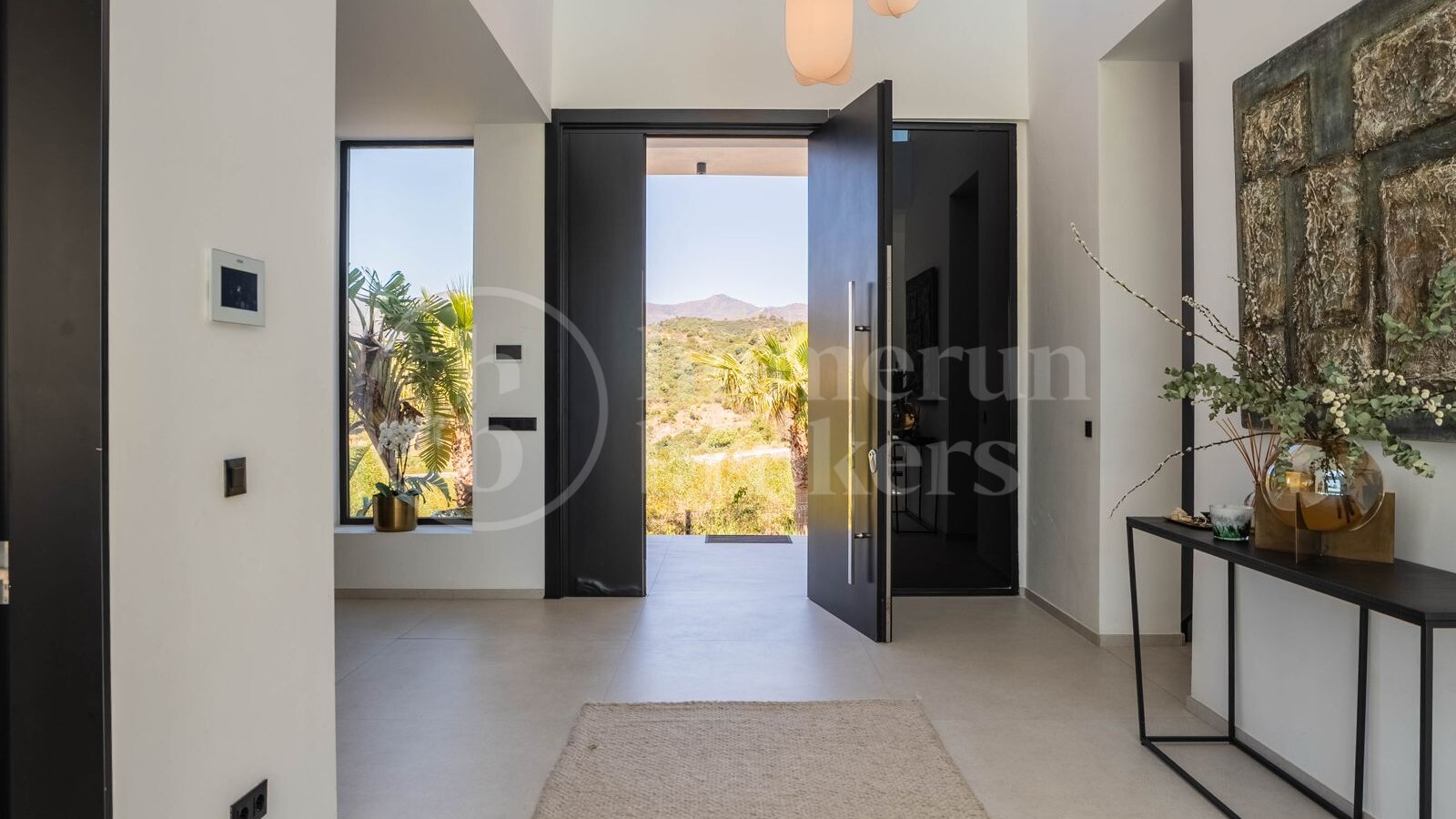 9-Bedroom Luxury Villa with Panoramic Sea Views in Estepona East