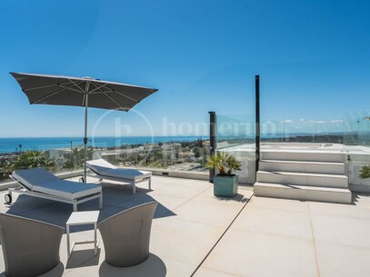 9-Bedroom Luxury Villa with Panoramic Sea Views in Estepona East