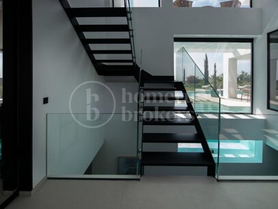 9-Bedroom Luxury Villa with Panoramic Sea Views in Estepona East