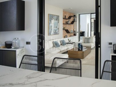 9-Bedroom Luxury Villa with Panoramic Sea Views in Estepona East