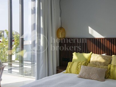 9-Bedroom Luxury Villa with Panoramic Sea Views in Estepona East