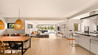 Villa La Madrugada - Contemporary 6-Bedroom Luxury Villa