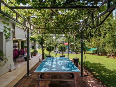 Casa Flora - Mediterranean Villa on a Large Private Plot on the Golden Mile