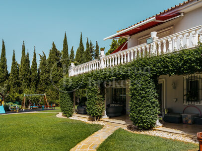 Casa Flora - Mediterranean Villa on a Large Private Plot on the Golden Mile