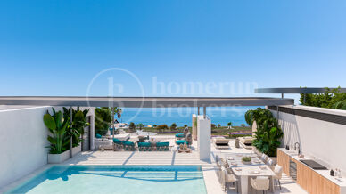Penthouse Nubay – 3-Bedroom Residence with Private Rooftop Pool