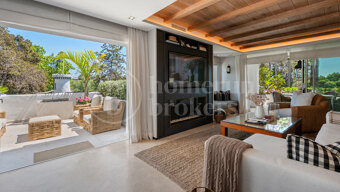 Apartment Acacia - Luxury apartment for sale in Puente Romano