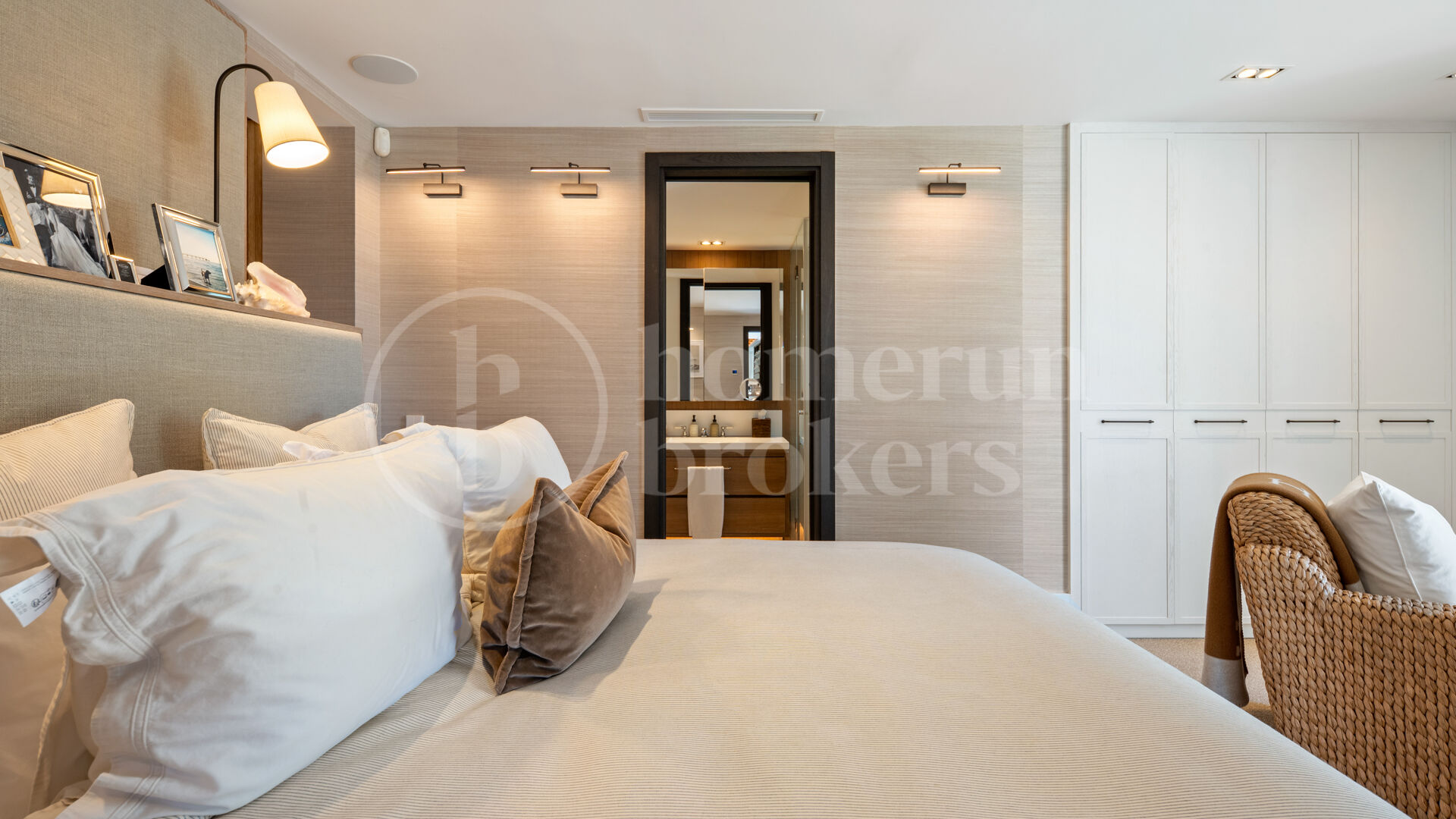 Apartment Acacia - Luxury apartment for sale in Puente Romano