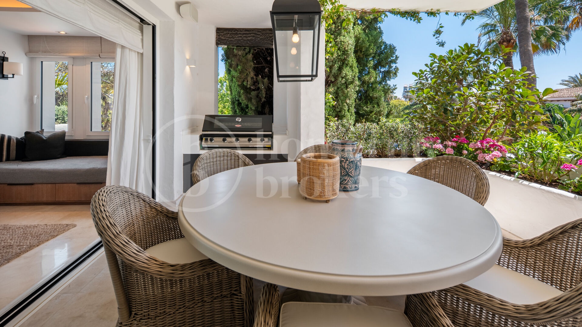 Apartment Acacia - Luxury apartment for sale in Puente Romano