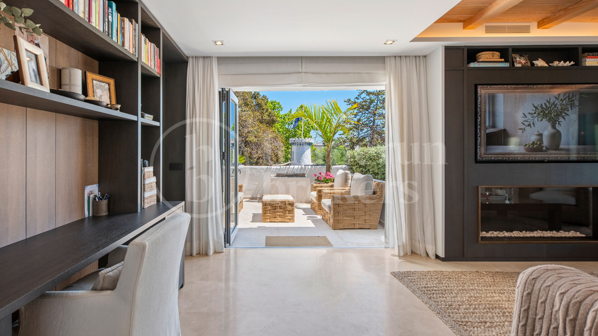 Apartment Acacia - Luxury apartment for sale in Puente Romano