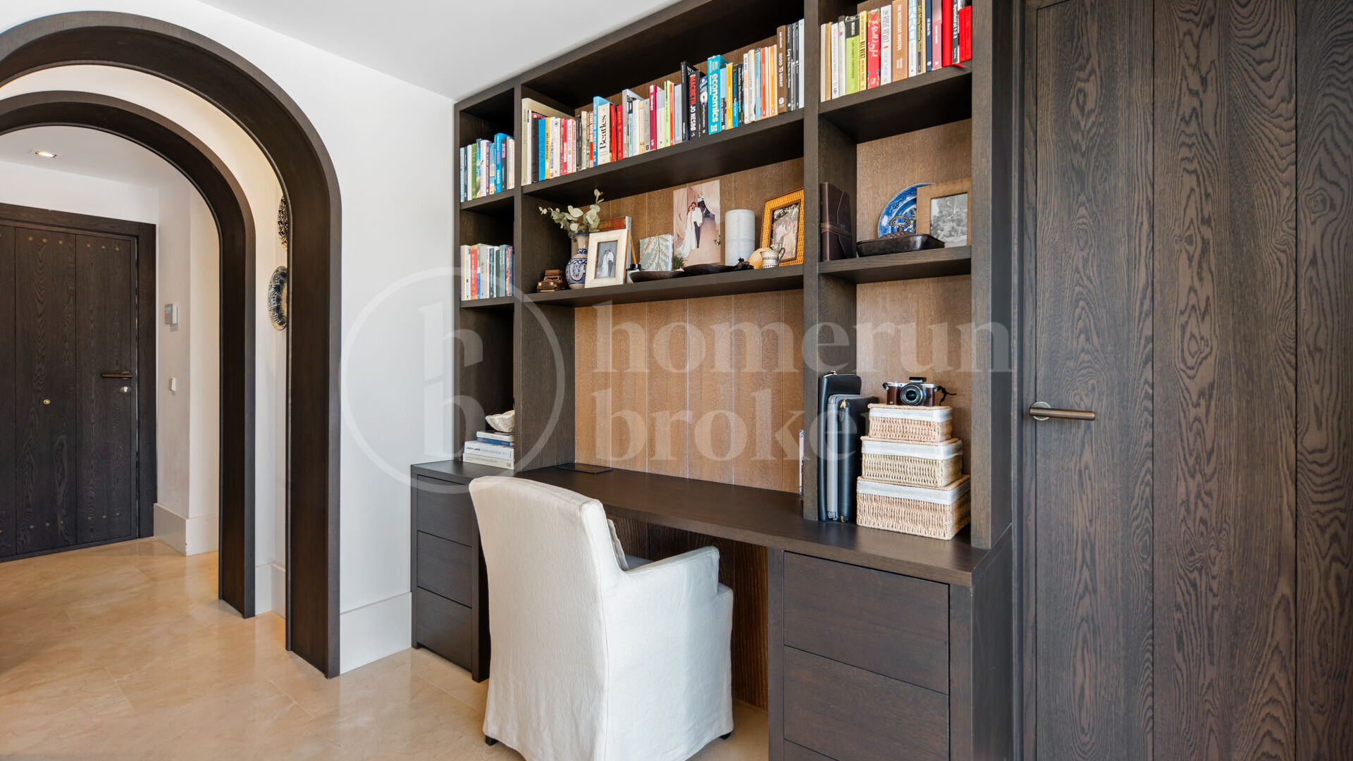 Apartment Acacia - Luxury apartment for sale in Puente Romano
