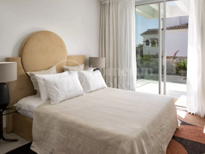 Villa Alma de Elviria - Contemporary Villa Walking Distance to the Beach