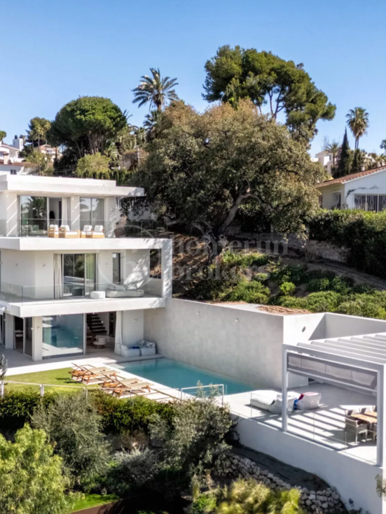 Villa Alma de Elviria - Contemporary Villa Walking Distance to the Beach