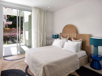 Villa Alma de Elviria - Contemporary Villa Walking Distance to the Beach