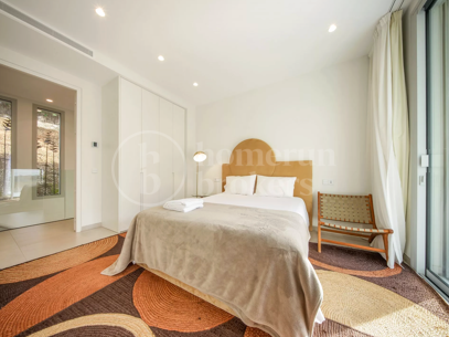 Villa Alma de Elviria - Contemporary Villa Walking Distance to the Beach