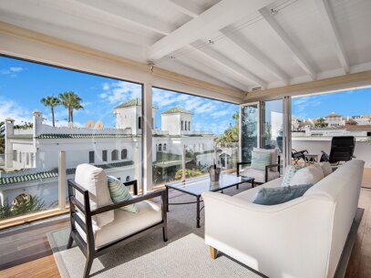 Radhus till försäljning i Marbellamar, Marbella Golden Mile