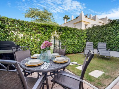 Radhus till försäljning i Marbellamar, Marbella Golden Mile