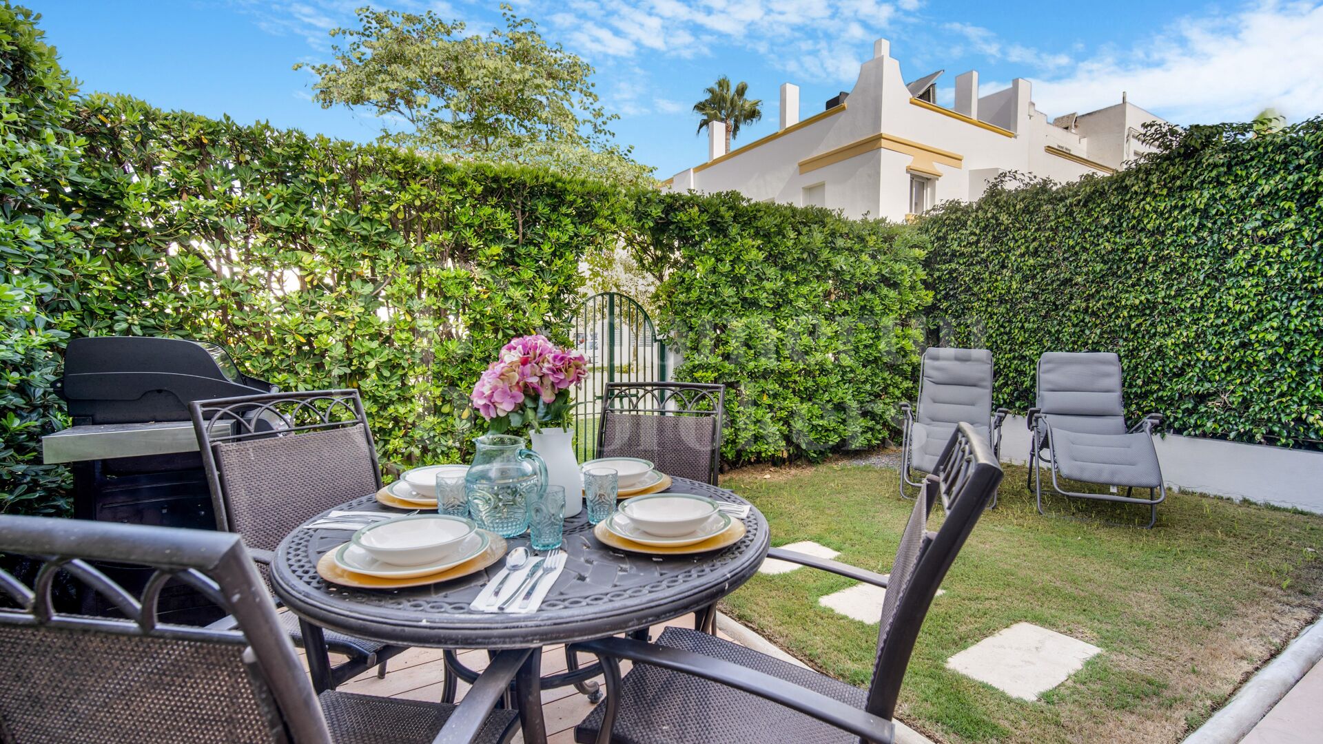 Casa Marbellamar - Frontline Beach and Tourist Licence