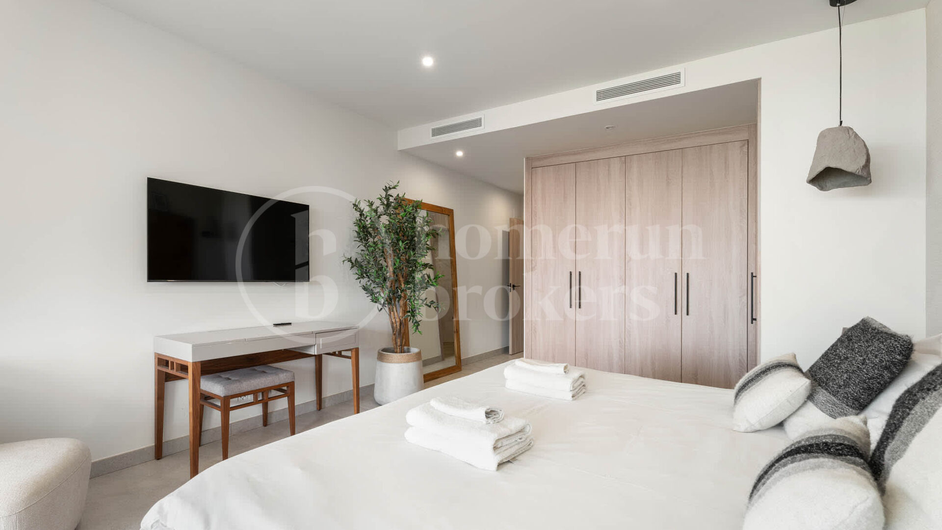Luxury Duplex Penthouse with Private Rooftop Pool & Sea Views