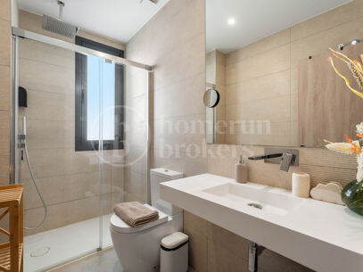 Luxury Duplex Penthouse with Private Rooftop Pool & Sea Views