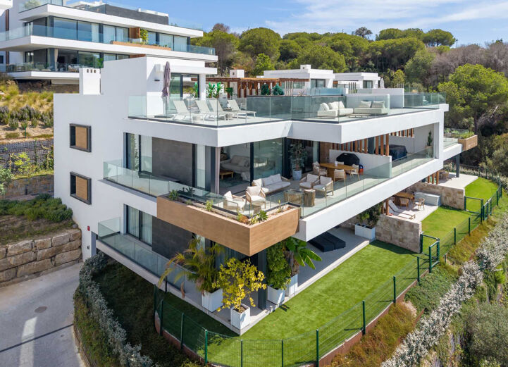 Luxury Apartment For Sale In Artola