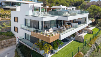 Luxury Duplex Penthouse with Private Rooftop Pool & Sea Views