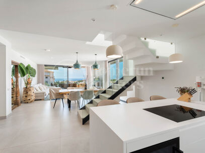 Luxury Duplex Penthouse with Private Rooftop Pool & Sea Views