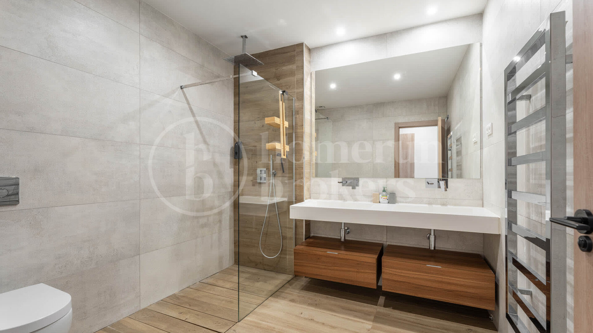 Luxury Duplex Penthouse with Private Rooftop Pool & Sea Views