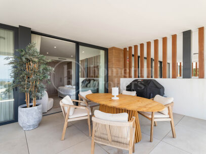 Luxury Duplex Penthouse with Private Rooftop Pool & Sea Views